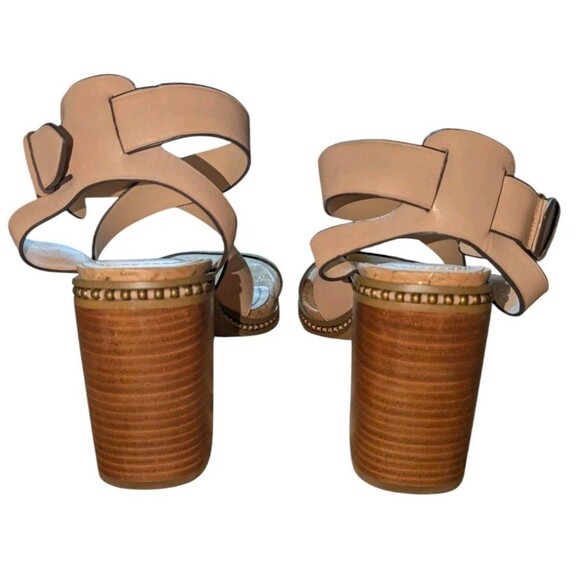 EUC COACH Mandy Sandals - Studded Beige & Gold Metallic Leather Heels - Sz 9.5 - Picture 3 of 16